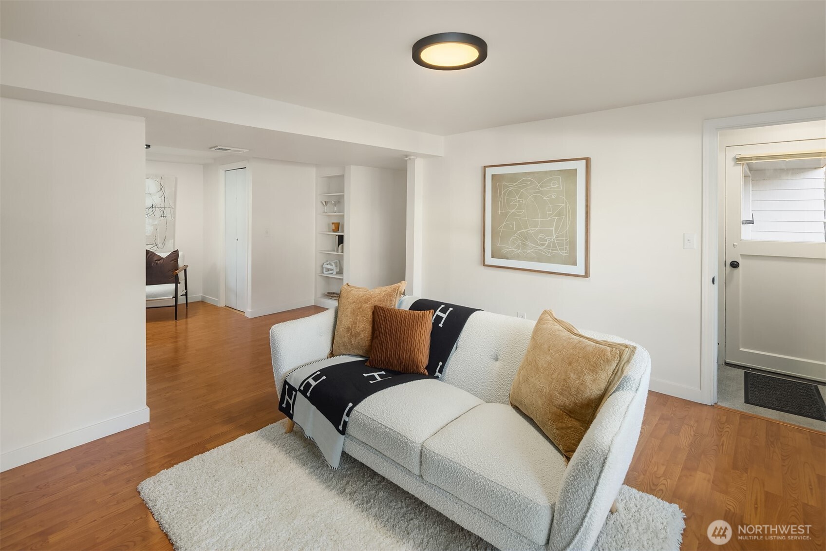 10048 NE 30th Place