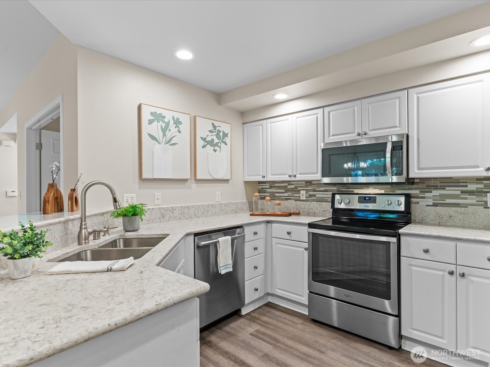 404 228th Street SW Unit: E102