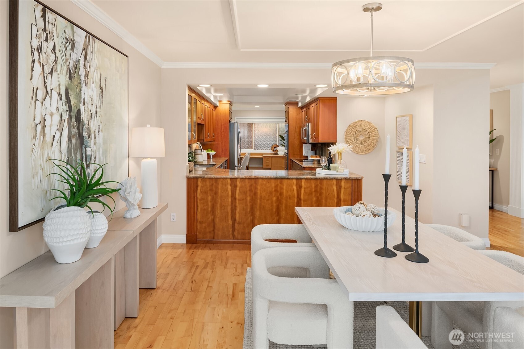 827 Lake Street S Unit: 105