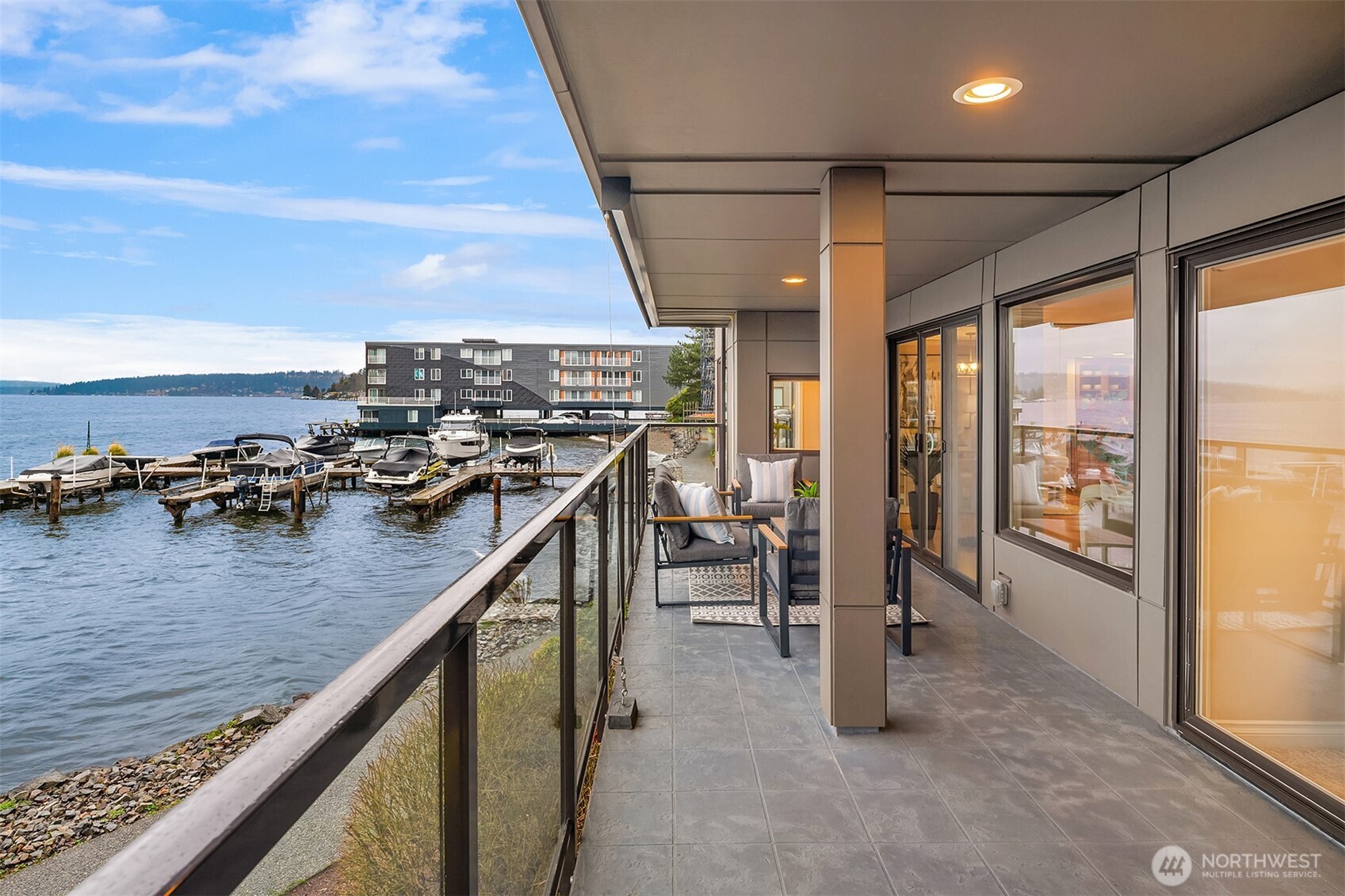 827 Lake Street S Unit: 105