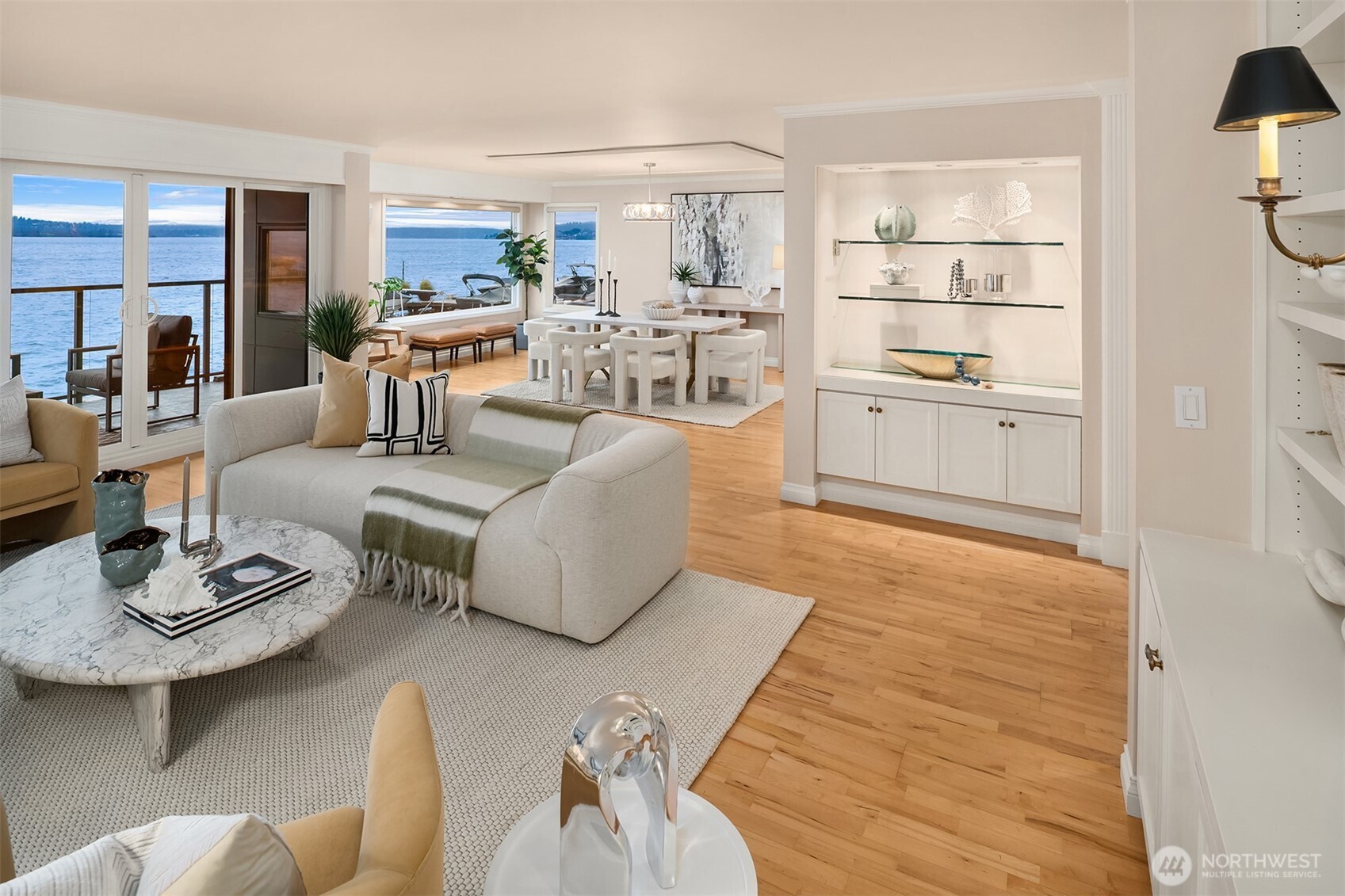 827 Lake Street S Unit: 105