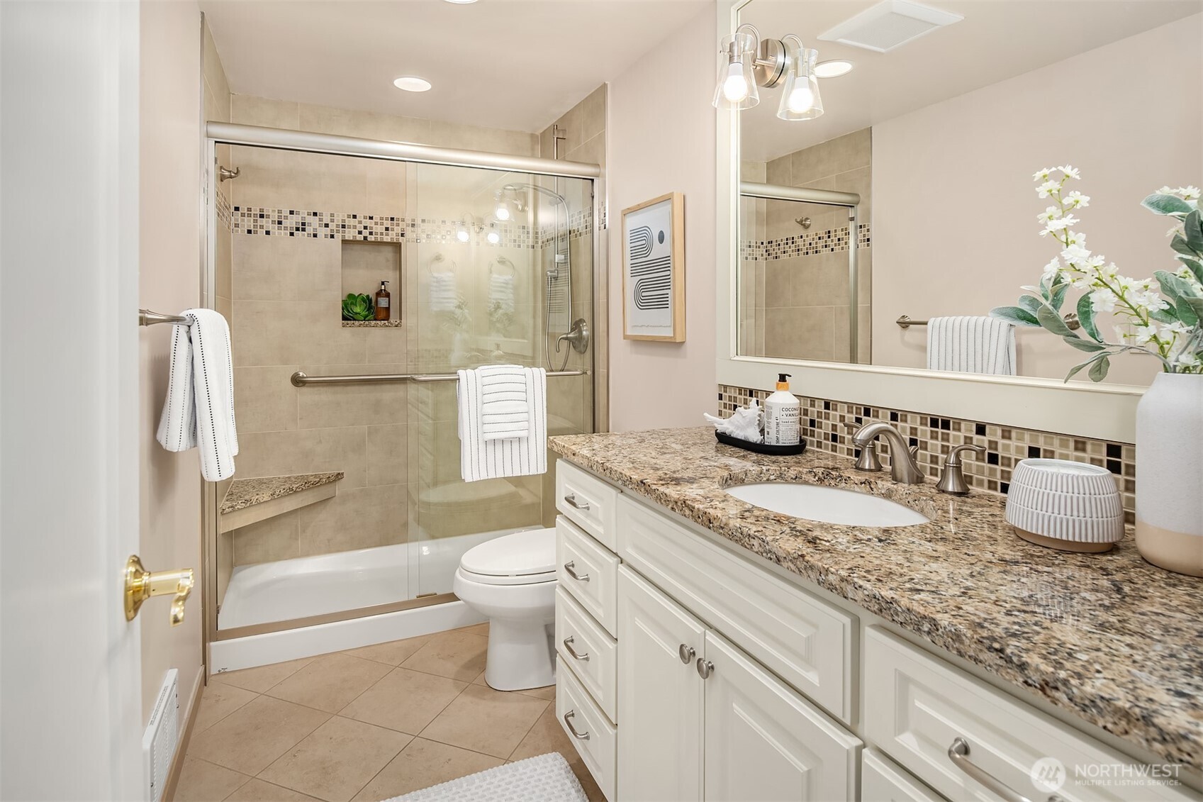 827 Lake Street S Unit: 105