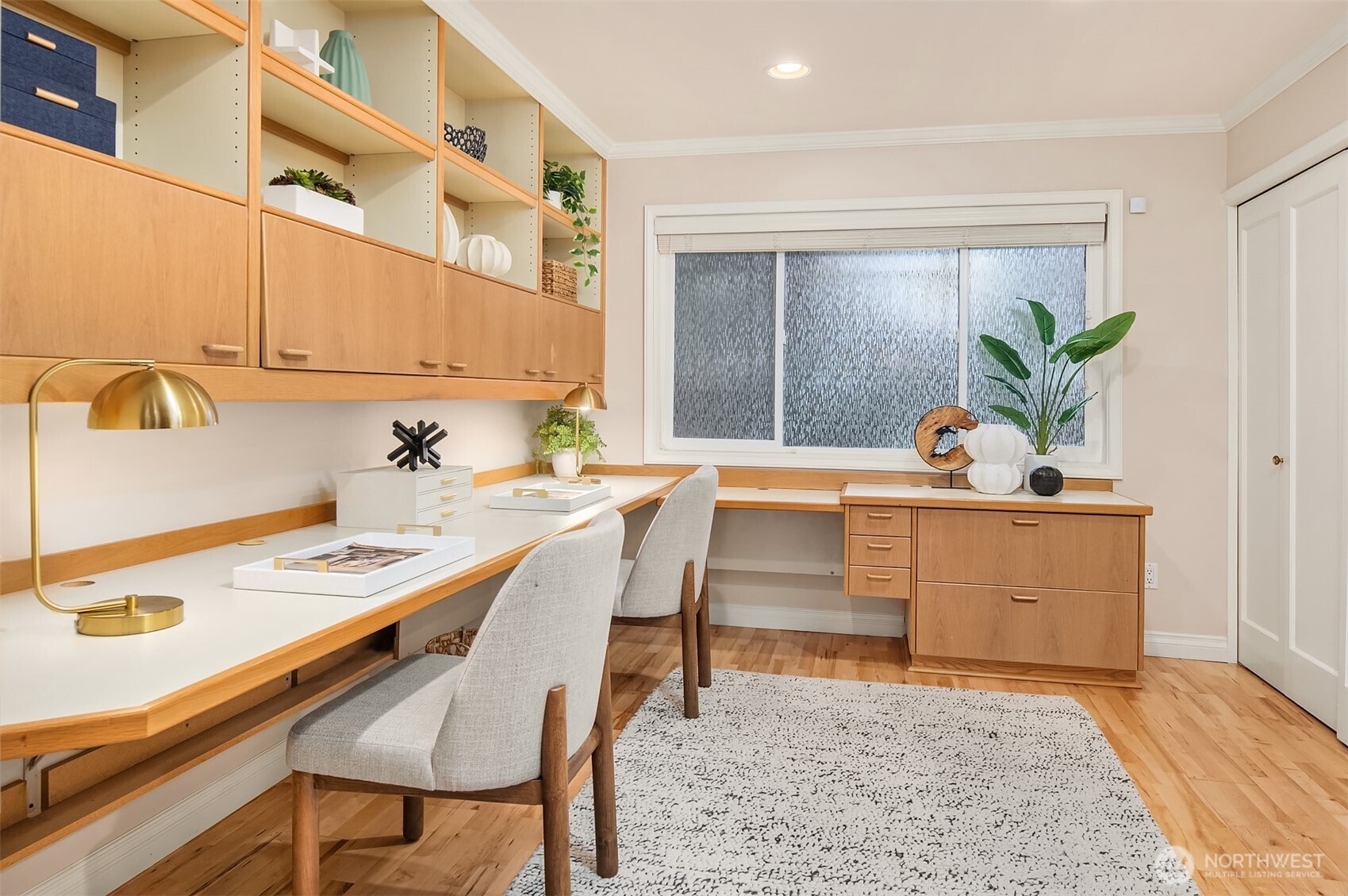 827 Lake Street S Unit: 105