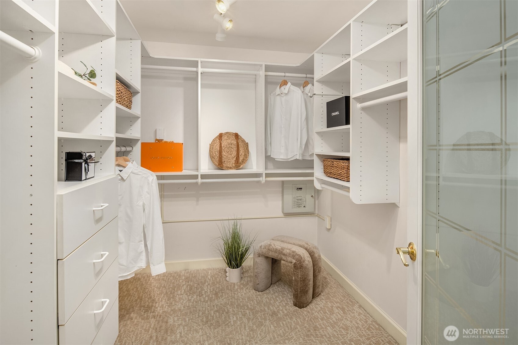 827 Lake Street S Unit: 105