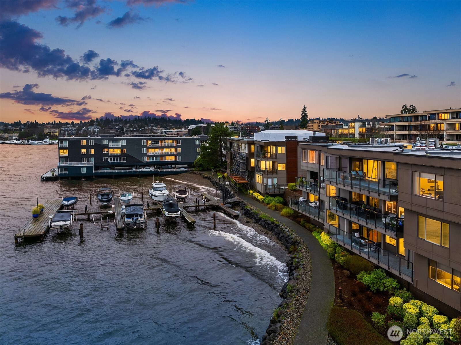 827 Lake Street S Unit: 105