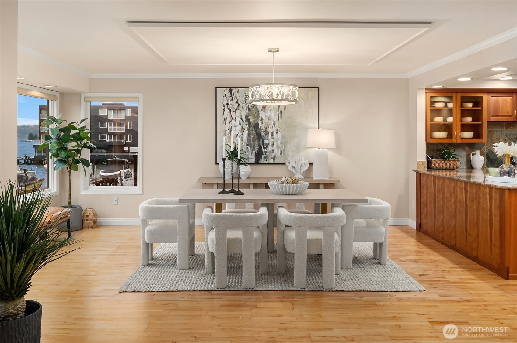 827 Lake Street S Unit: 105