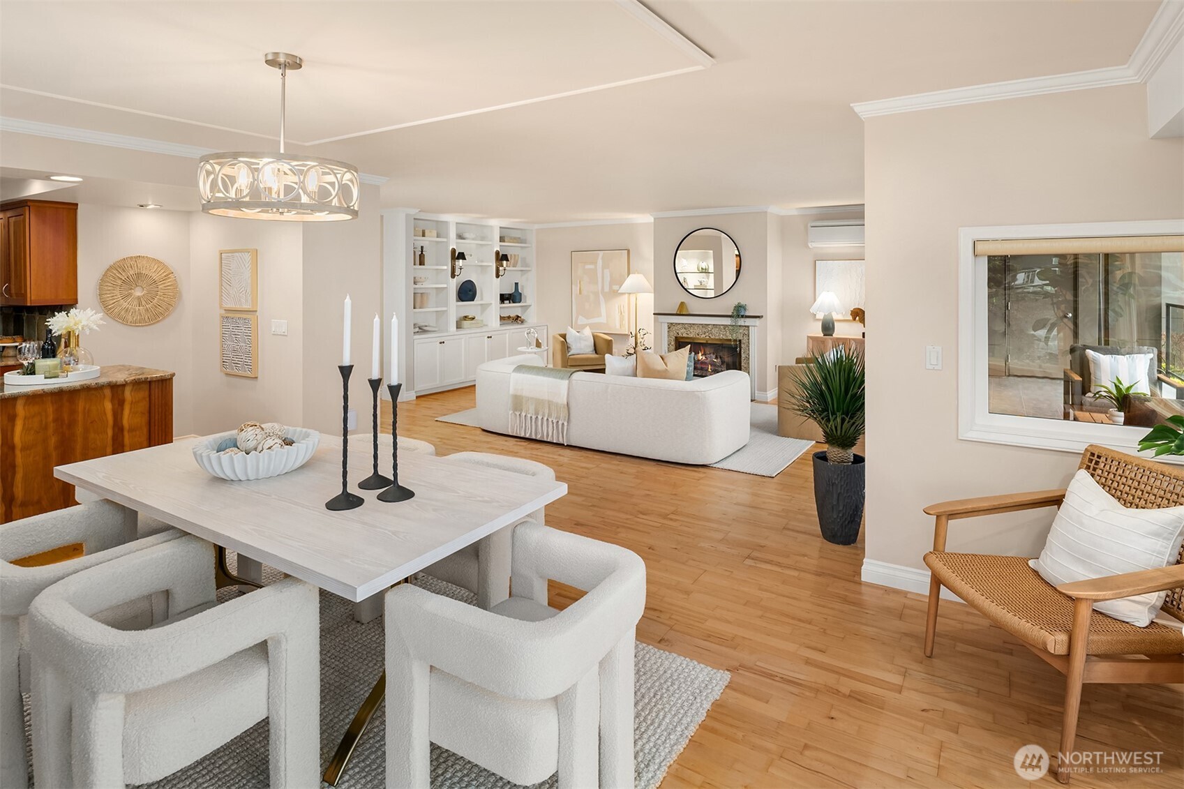 827 Lake Street S Unit: 105