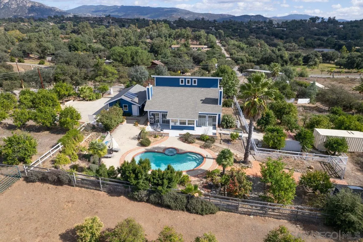 18847 Paradise Mountain Rd