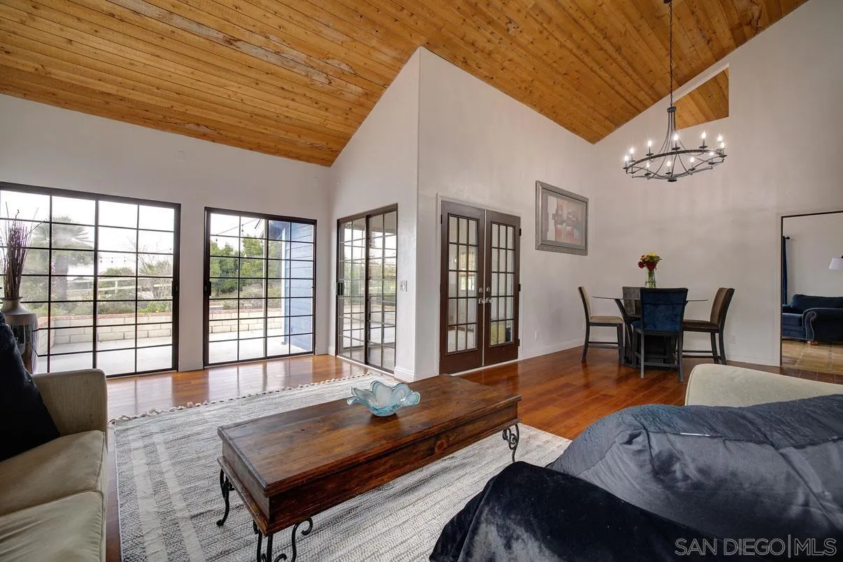 18847 Paradise Mountain Rd