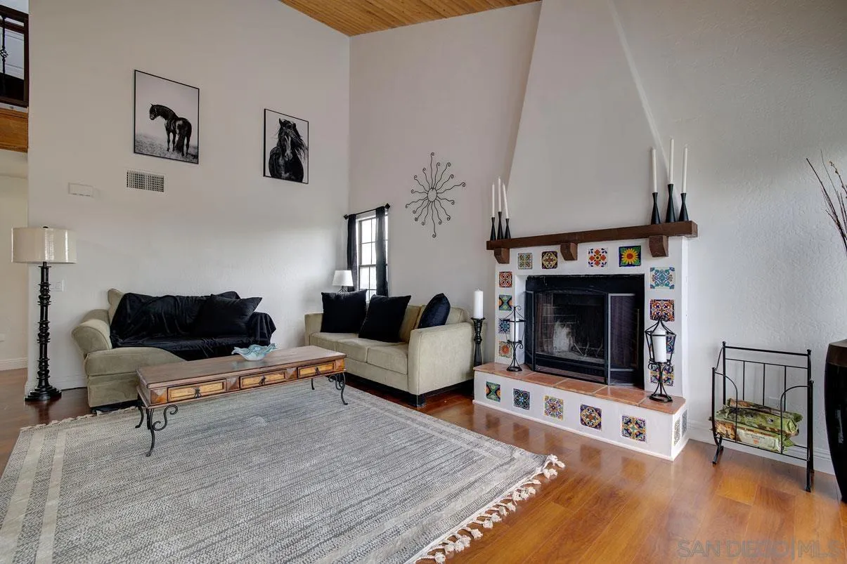 18847 Paradise Mountain Rd