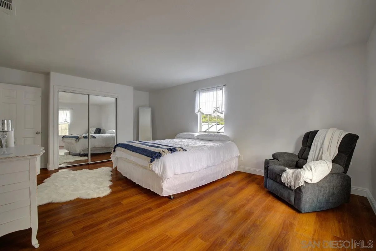 18847 Paradise Mountain Rd