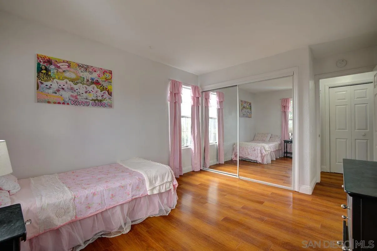 18847 Paradise Mountain Rd