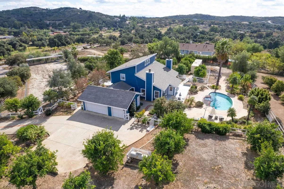 18847 Paradise Mountain Rd