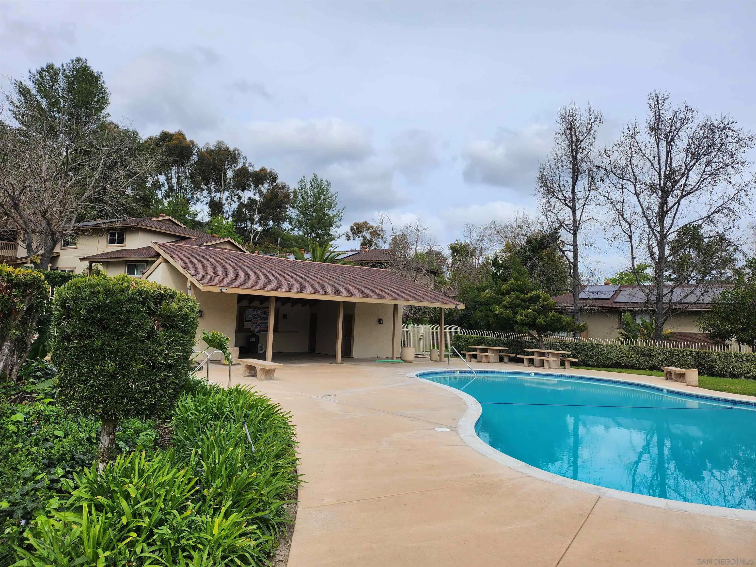 8958 Fletcher Valley