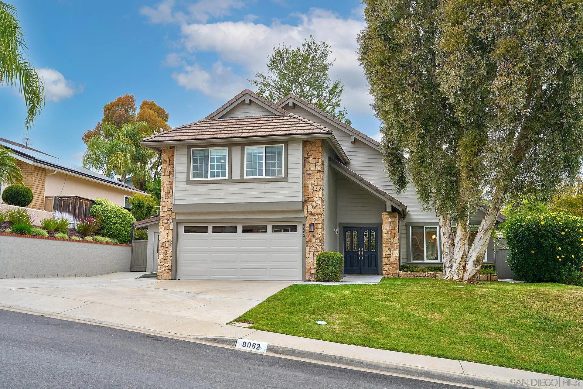 9062 Meadowrun Way