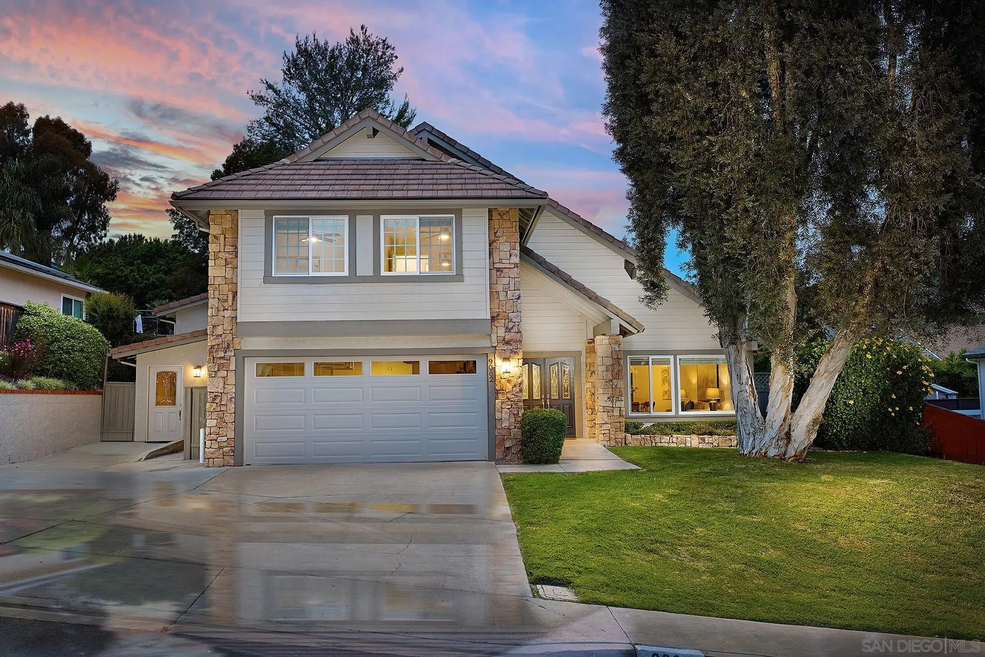 9062 Meadowrun Way