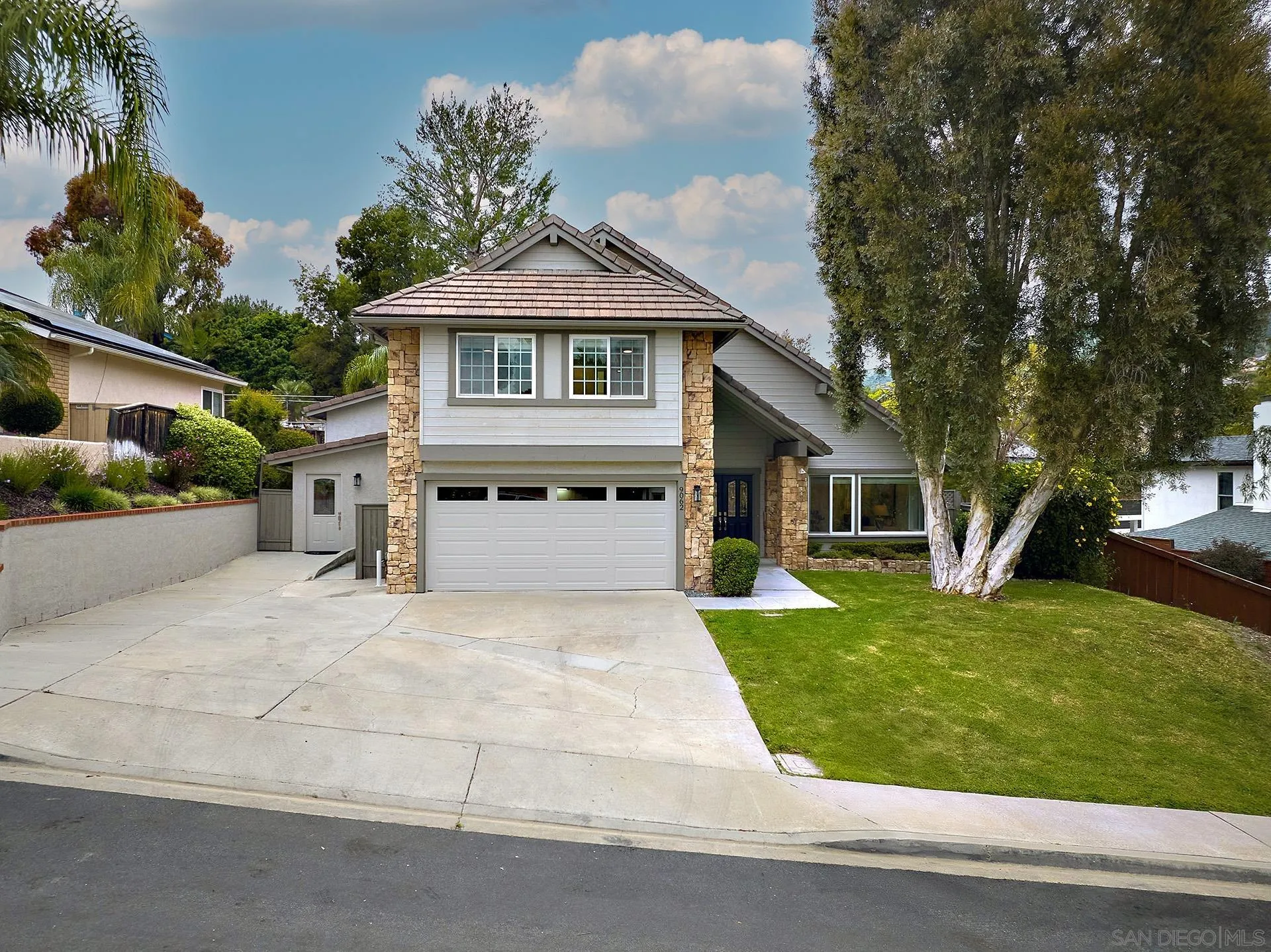 9062 Meadowrun Way