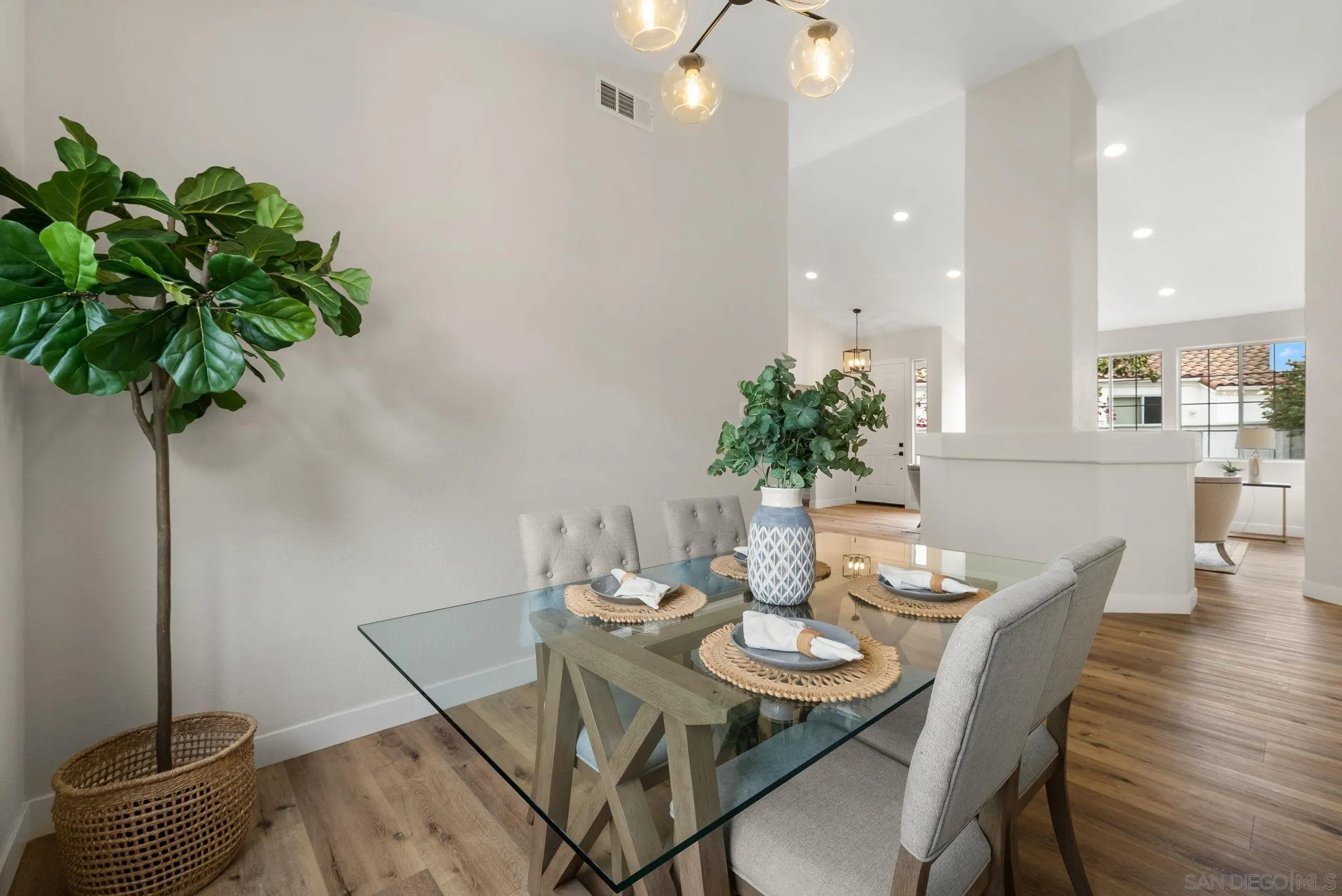 4884 Zenos Way