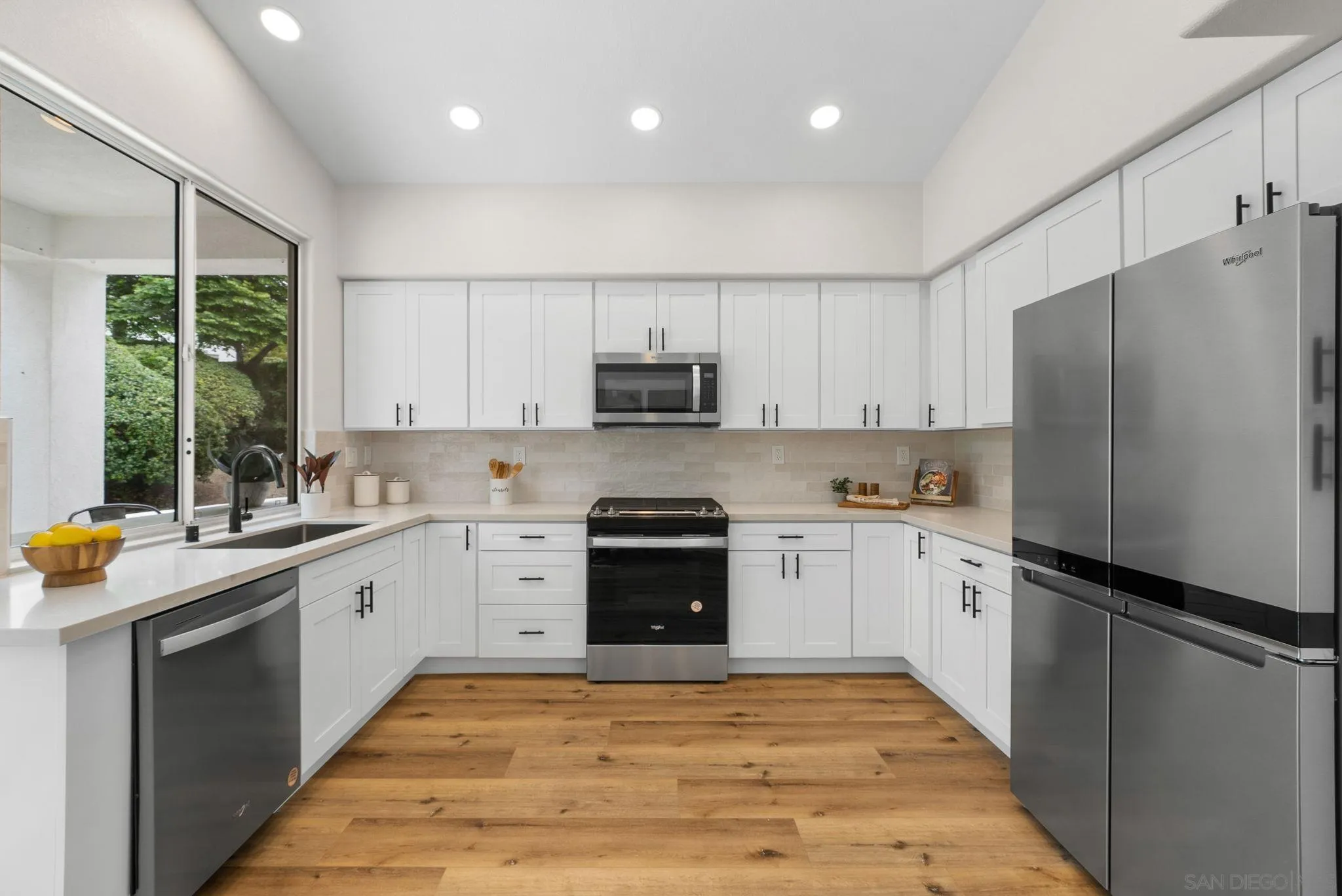 4884 Zenos Way