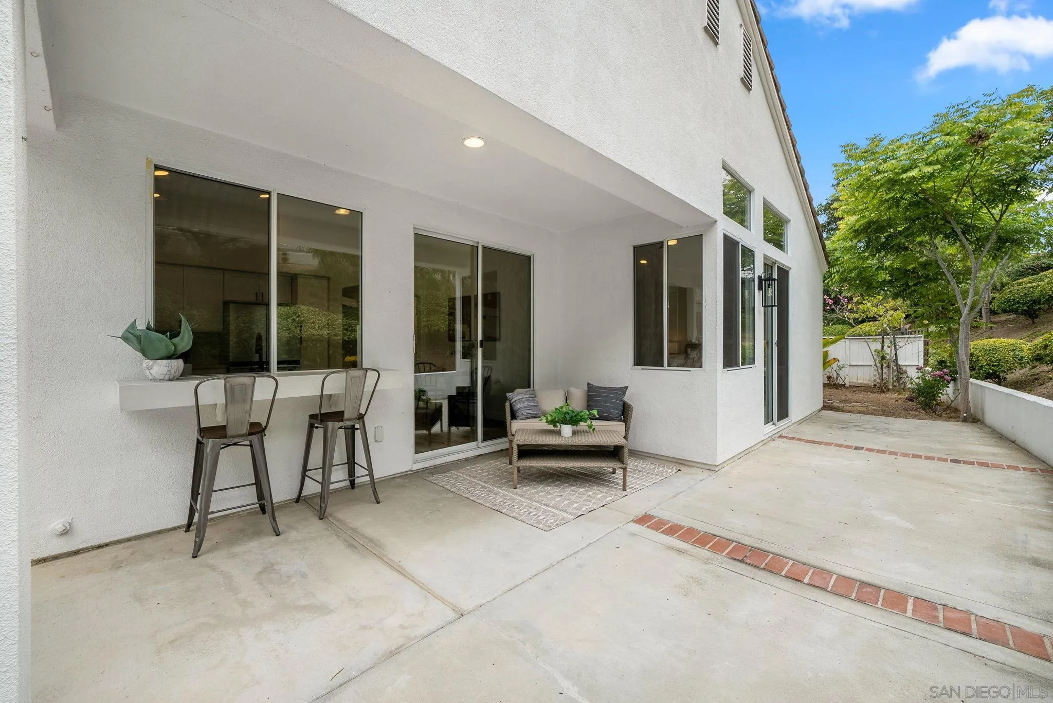 4884 Zenos Way
