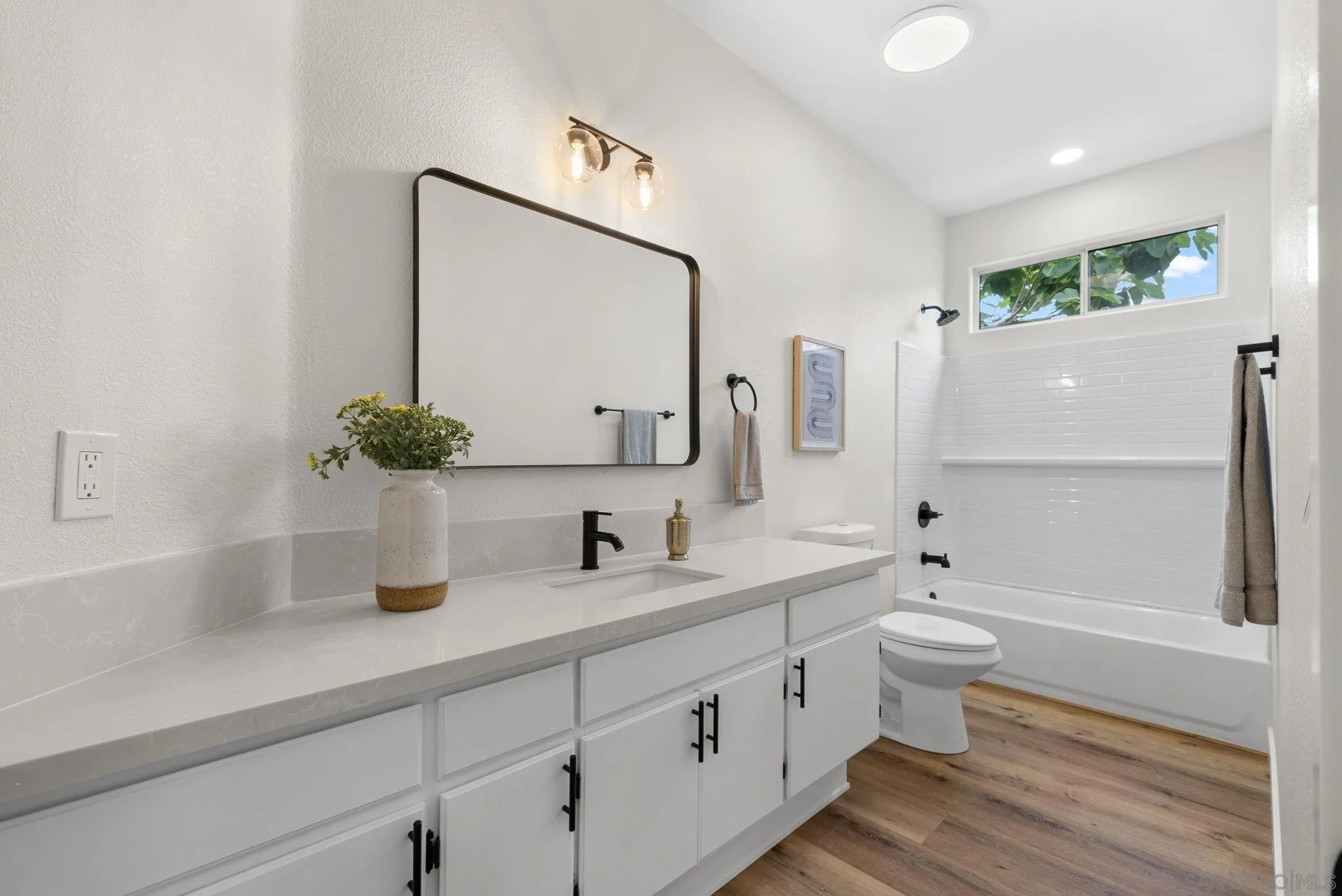 4884 Zenos Way