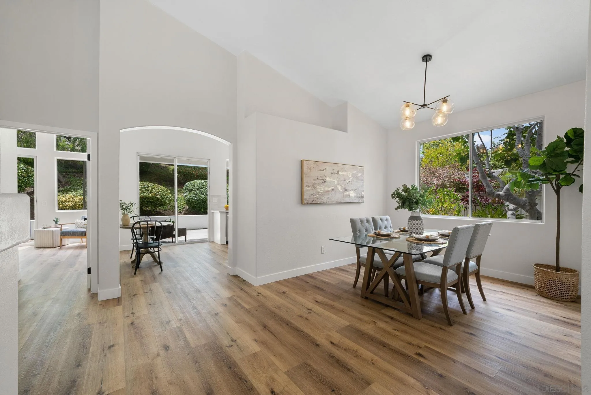 4884 Zenos Way