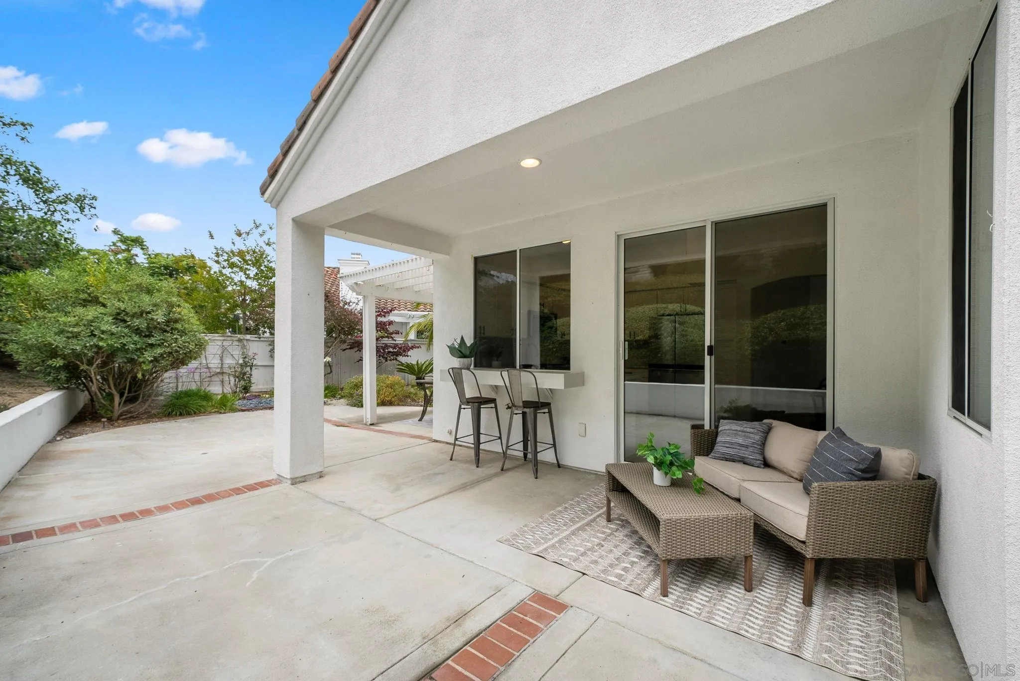 4884 Zenos Way