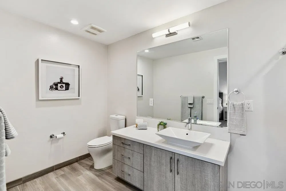3025 Byron Street Unit 307