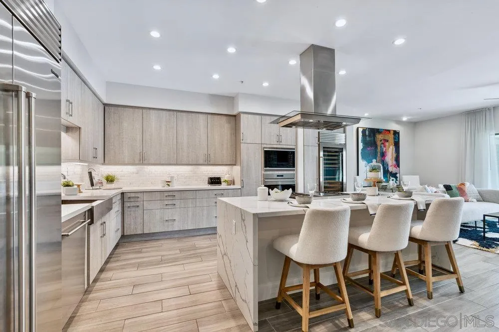 3025 Byron Street Unit 307
