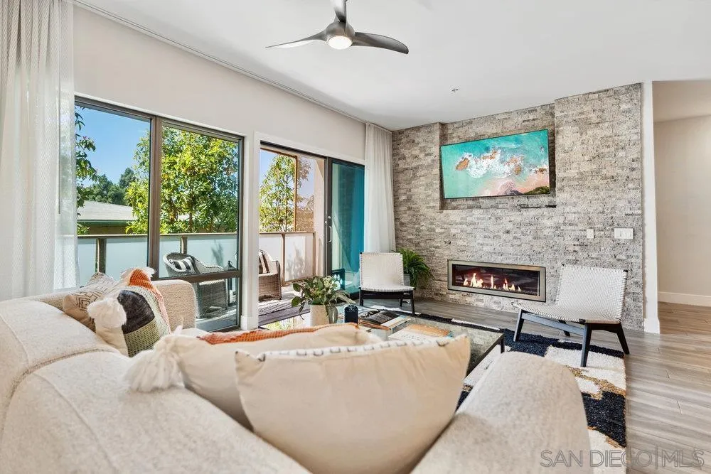 3025 Byron Street Unit 307