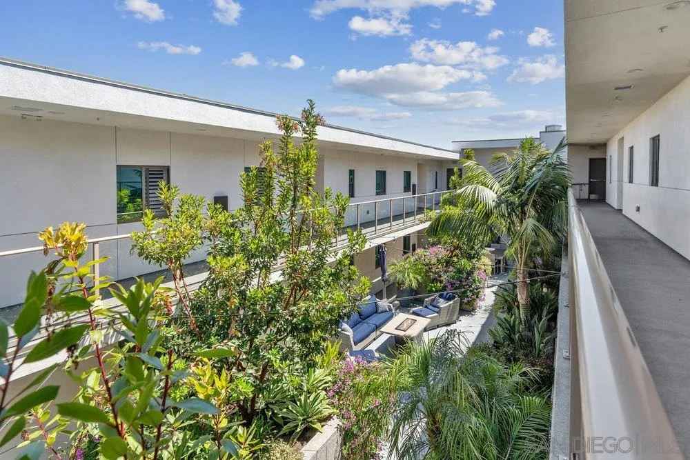 3025 Byron Street Unit 307
