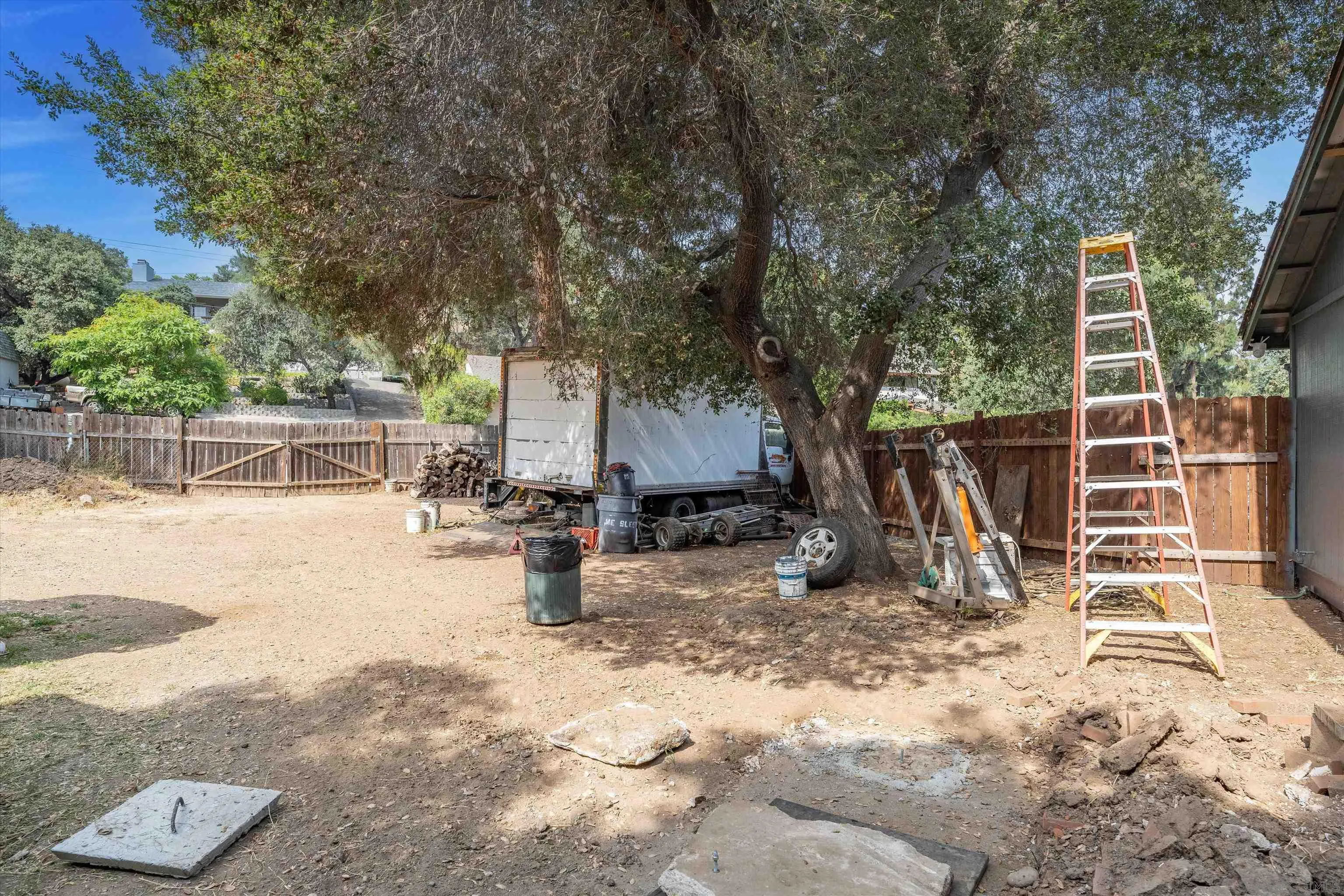 25809 Holly Ave