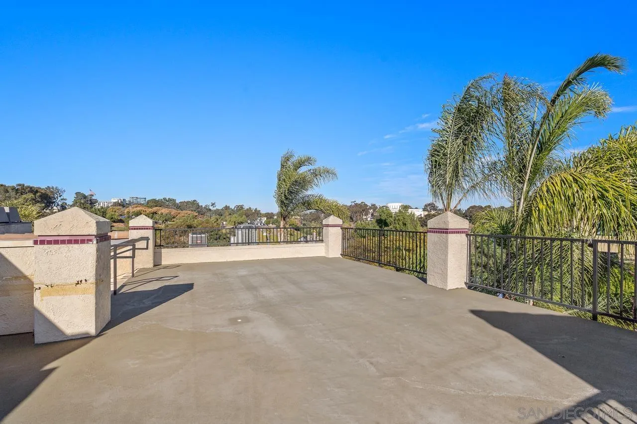 1650 8th Ave Unit 104