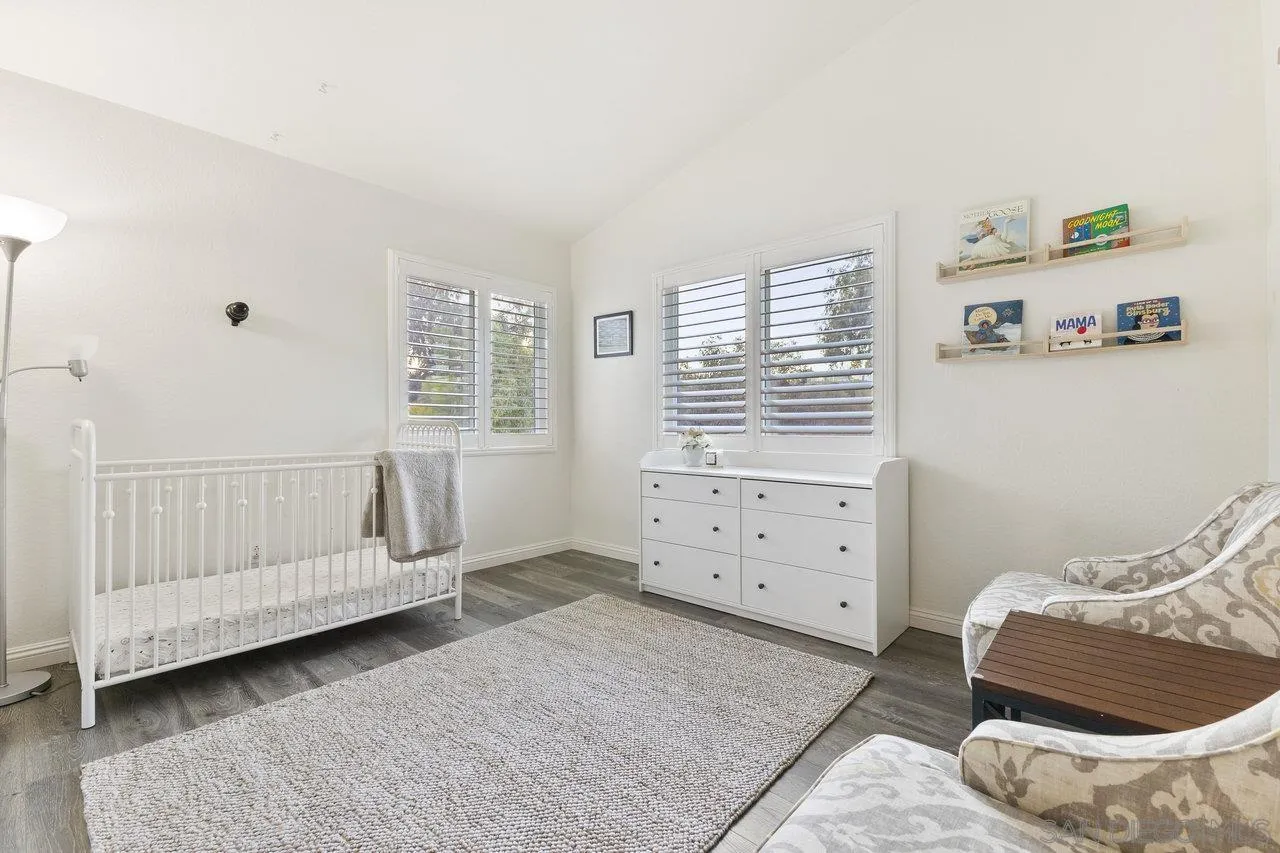 16152 Avenida Venusto Unit 5