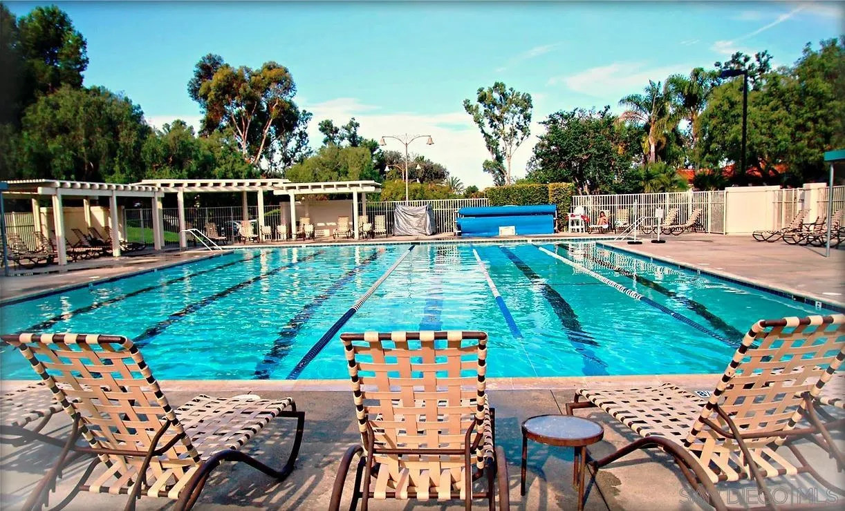 16152 Avenida Venusto Unit 5
