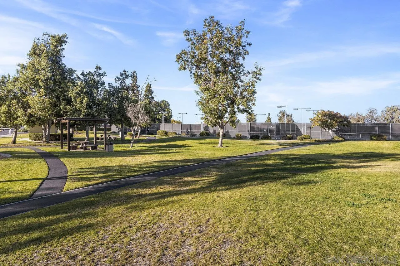 16152 Avenida Venusto Unit 5
