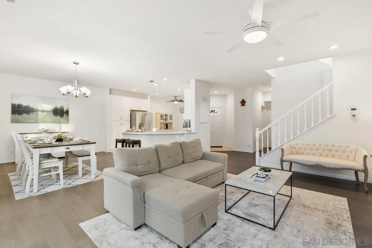 16152 Avenida Venusto Unit 5