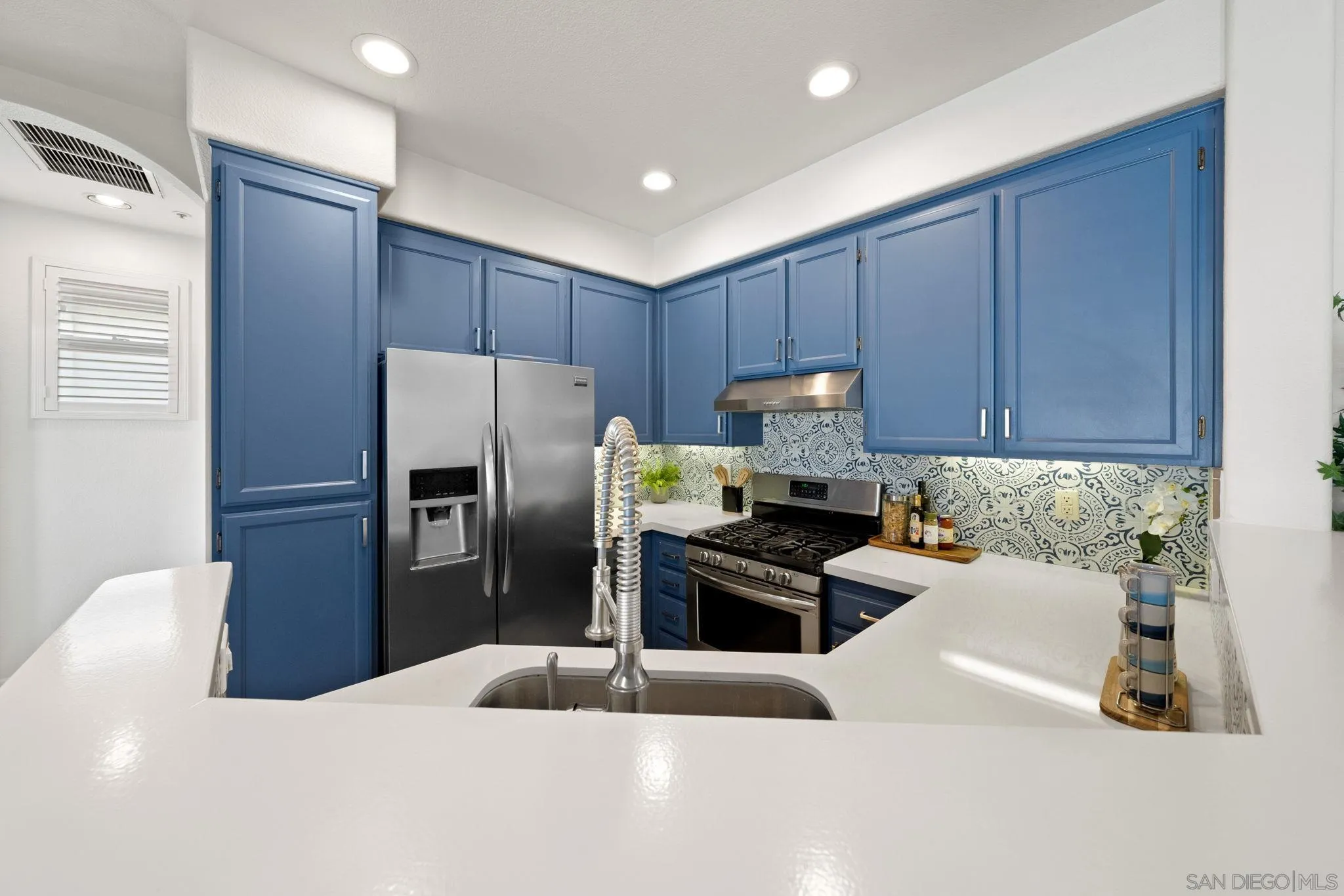 549 Sweet Pea Pl