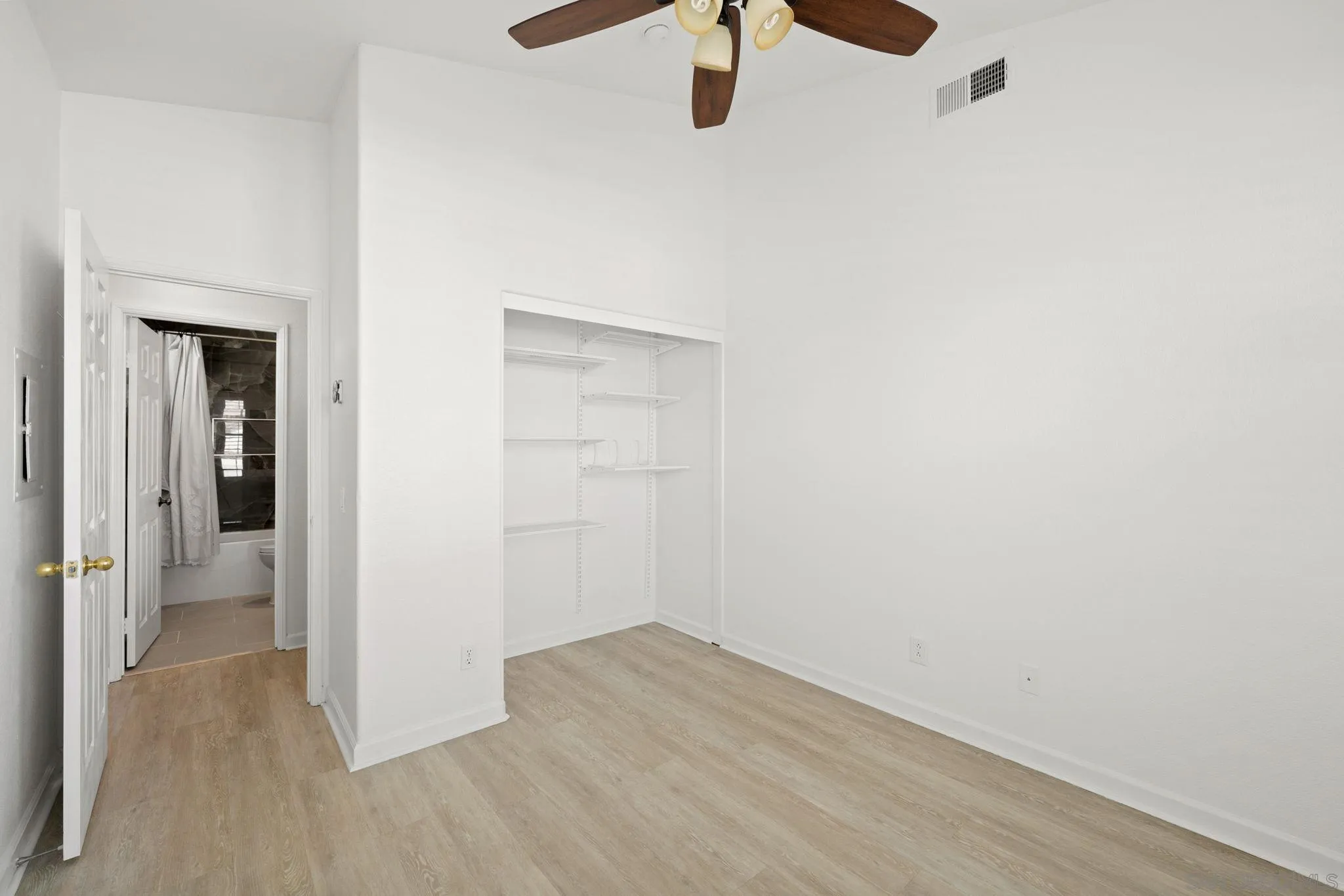 549 Sweet Pea Pl