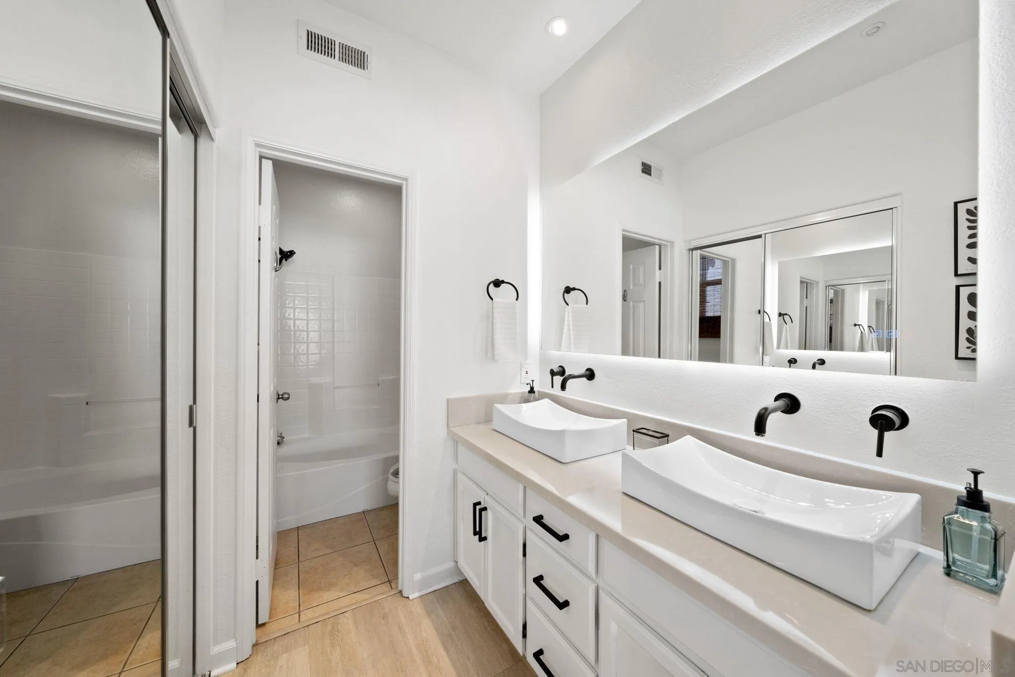 549 Sweet Pea Pl
