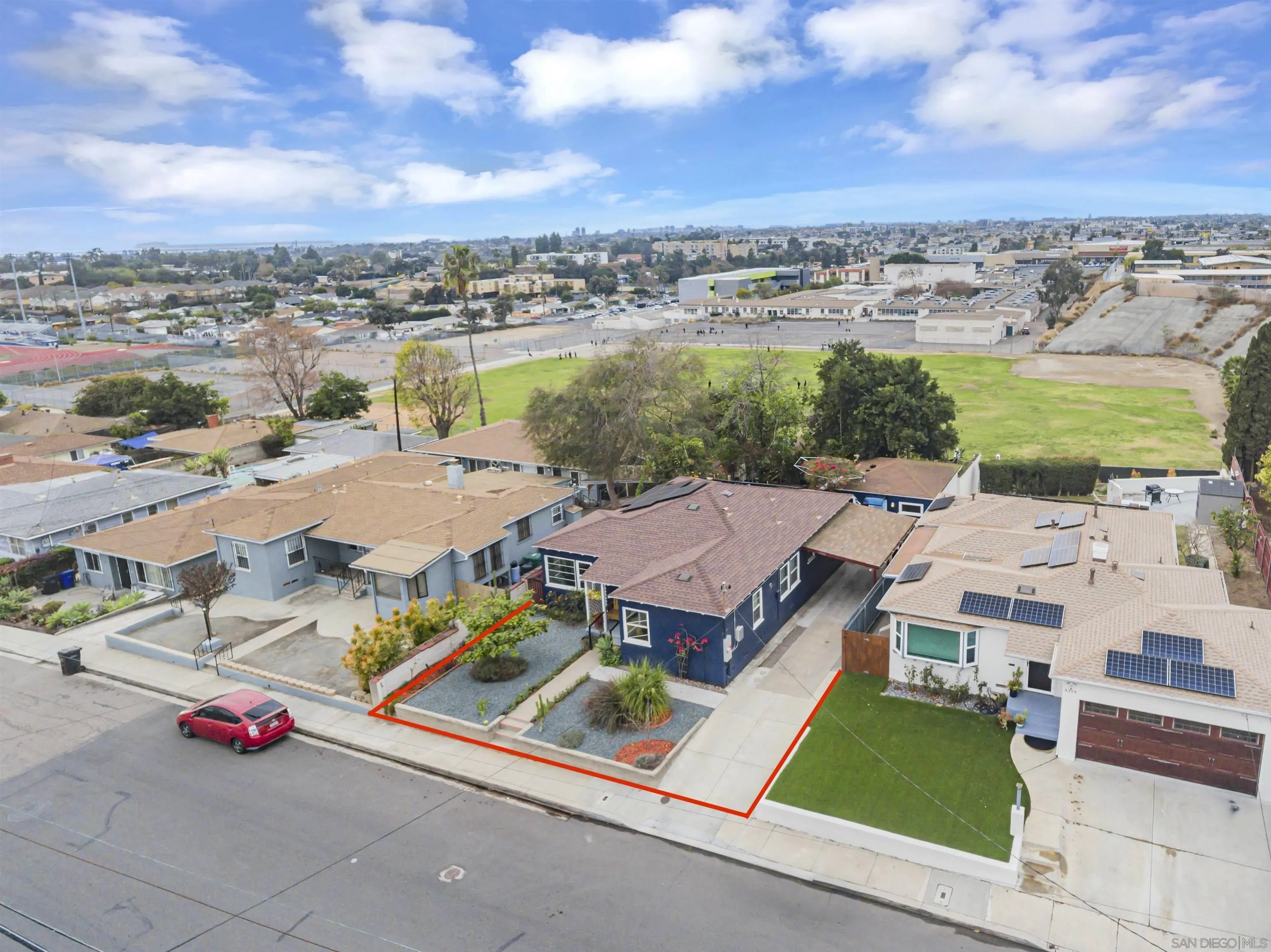4386-88 56th St