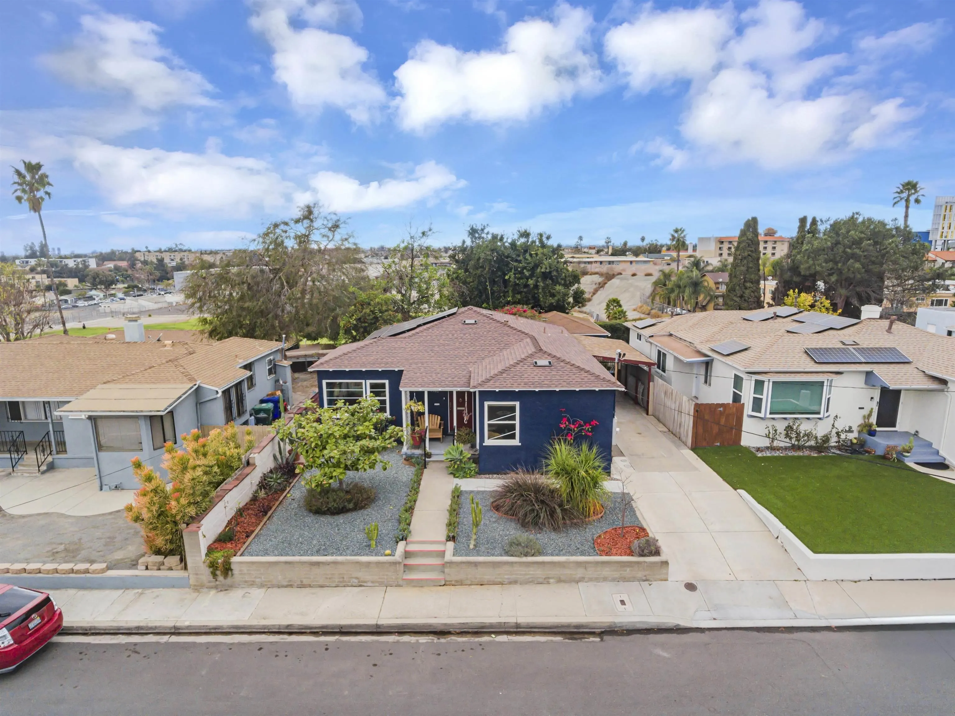 4386-88 56th St