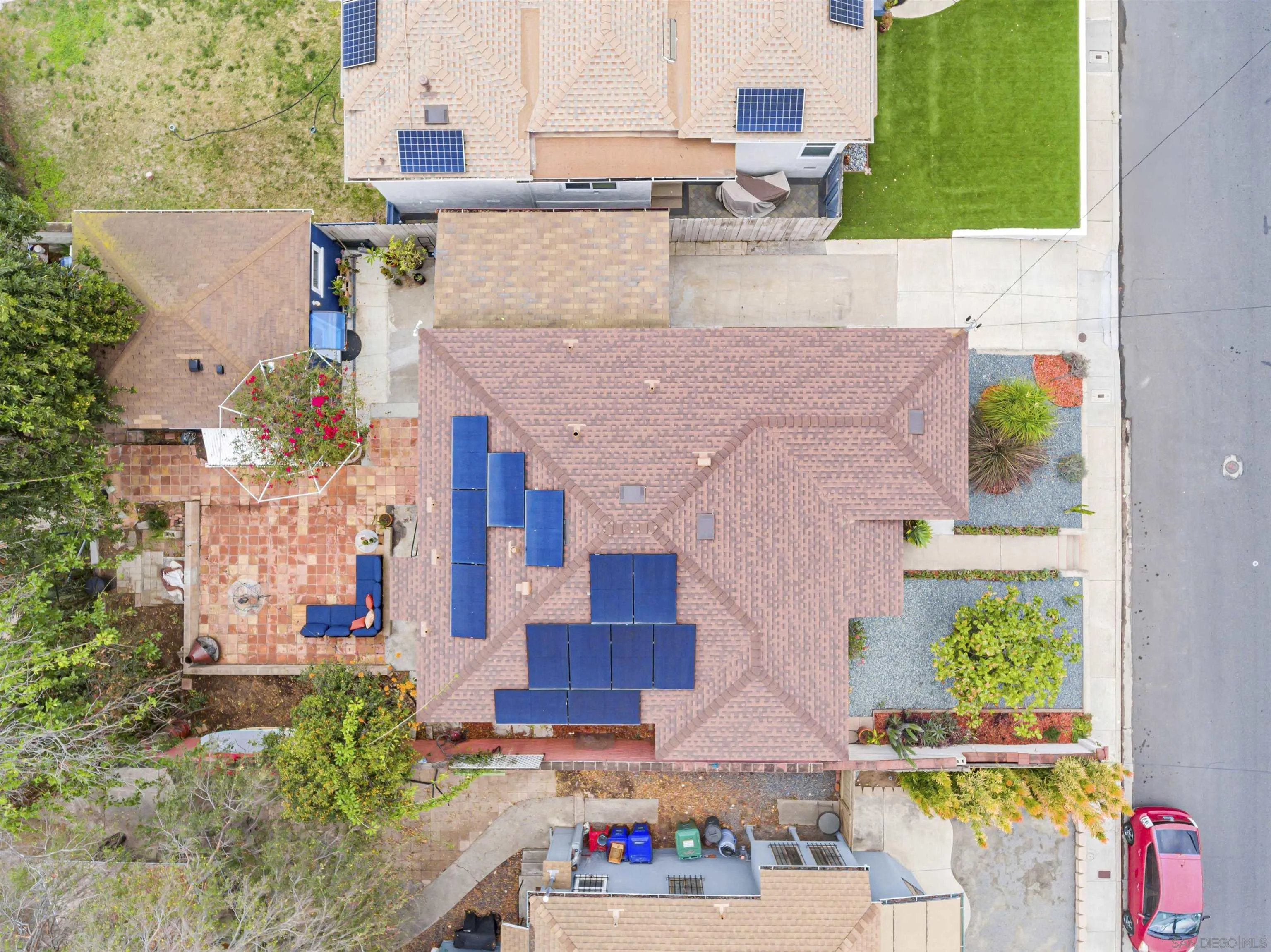 4386-88 56th St