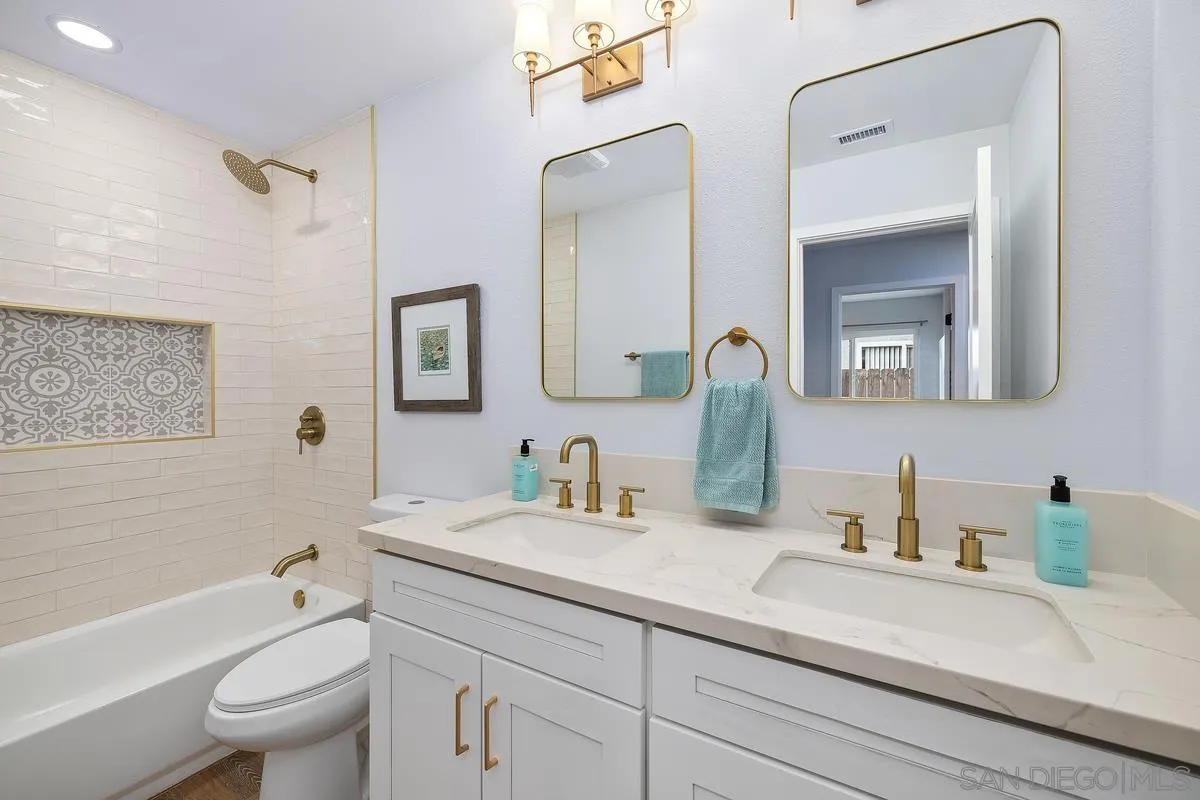 11271 Avenida Del Gato