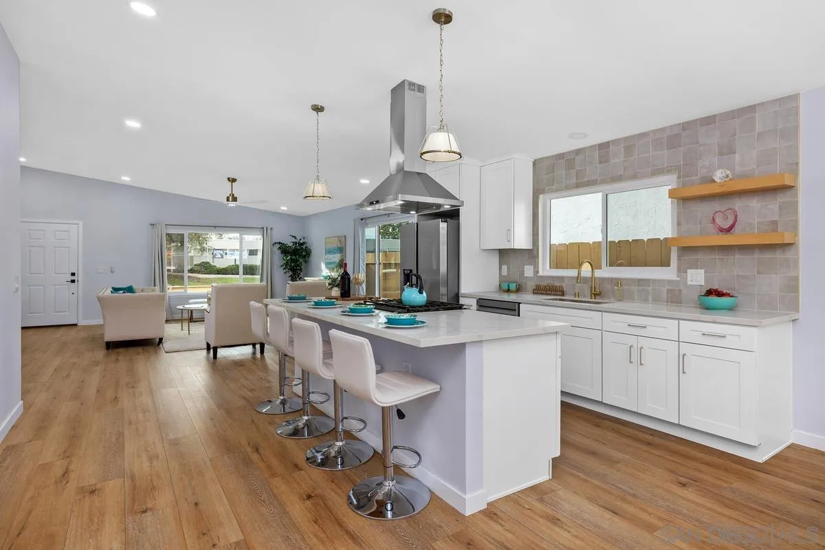 11271 Avenida Del Gato