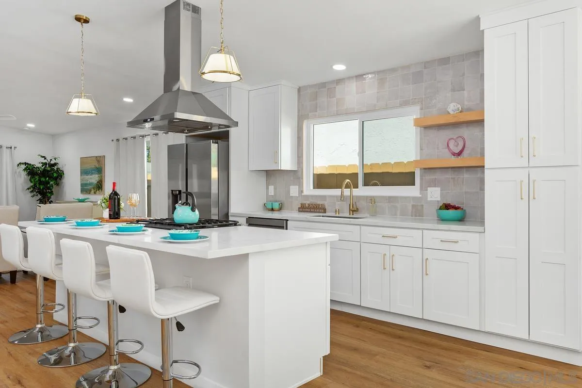 11271 Avenida Del Gato