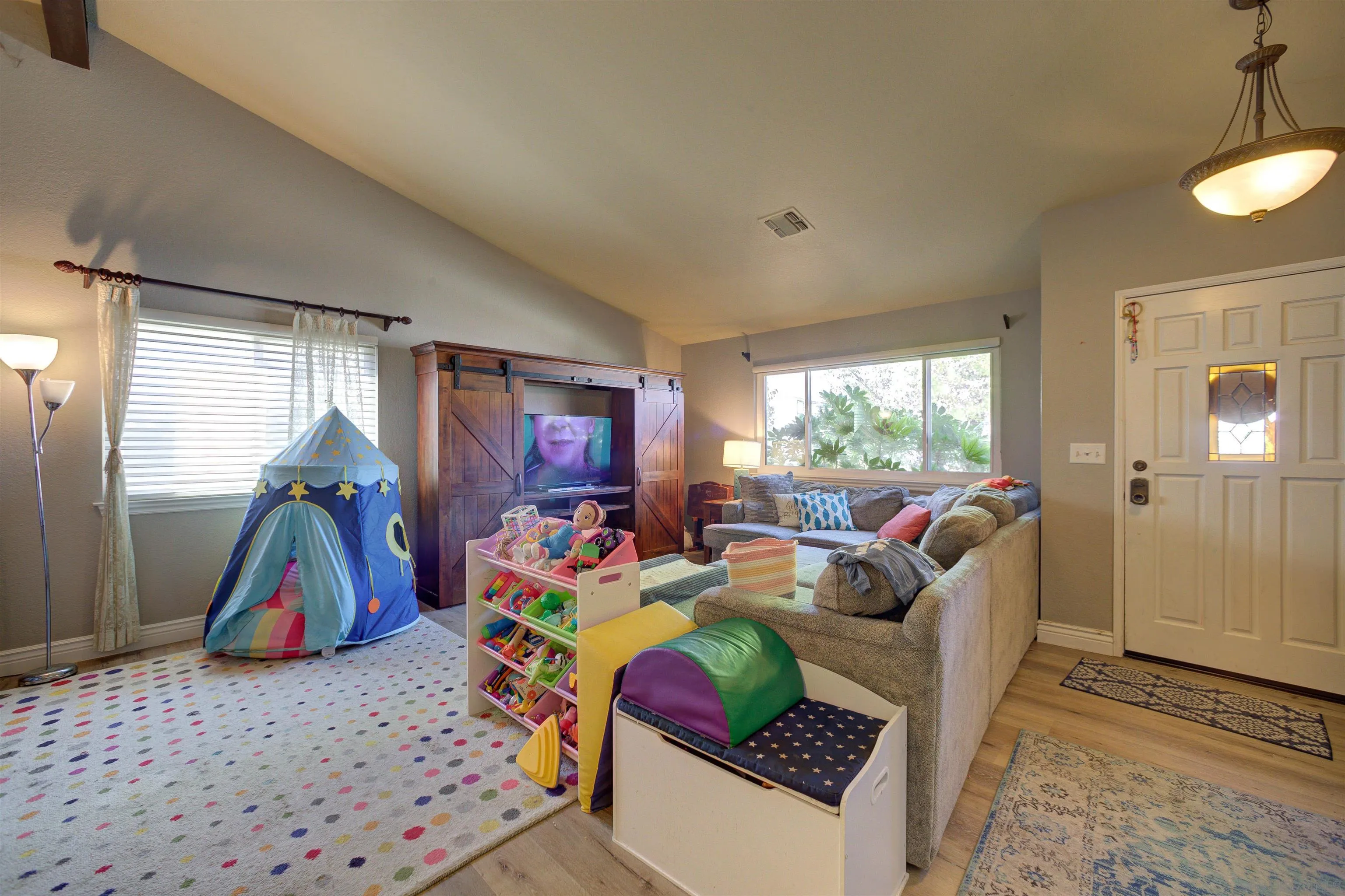 844 Bolen Dr