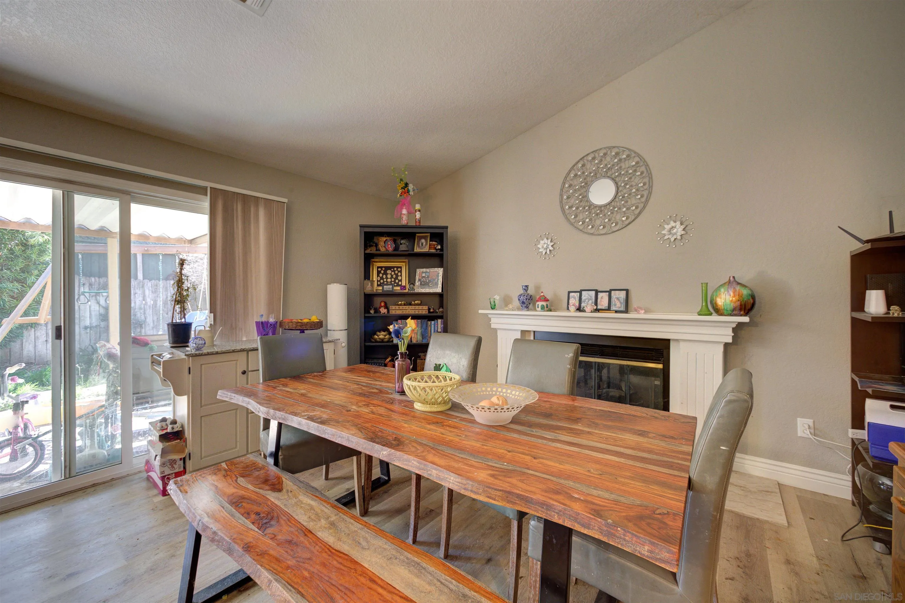 844 Bolen Dr