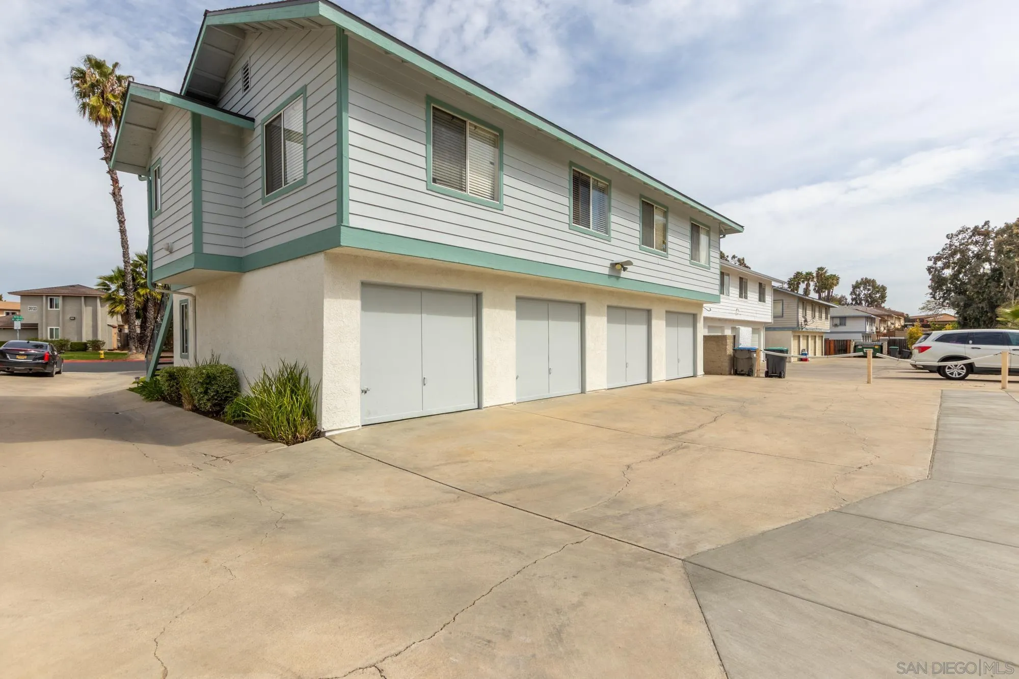 28601 Calle Del Lago