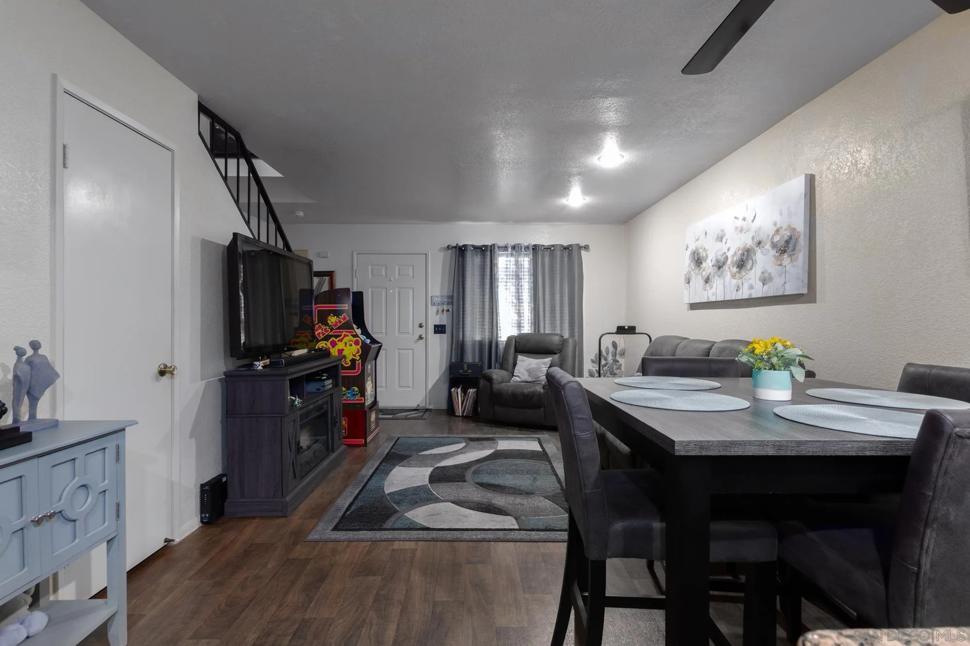 28601 Calle Del Lago